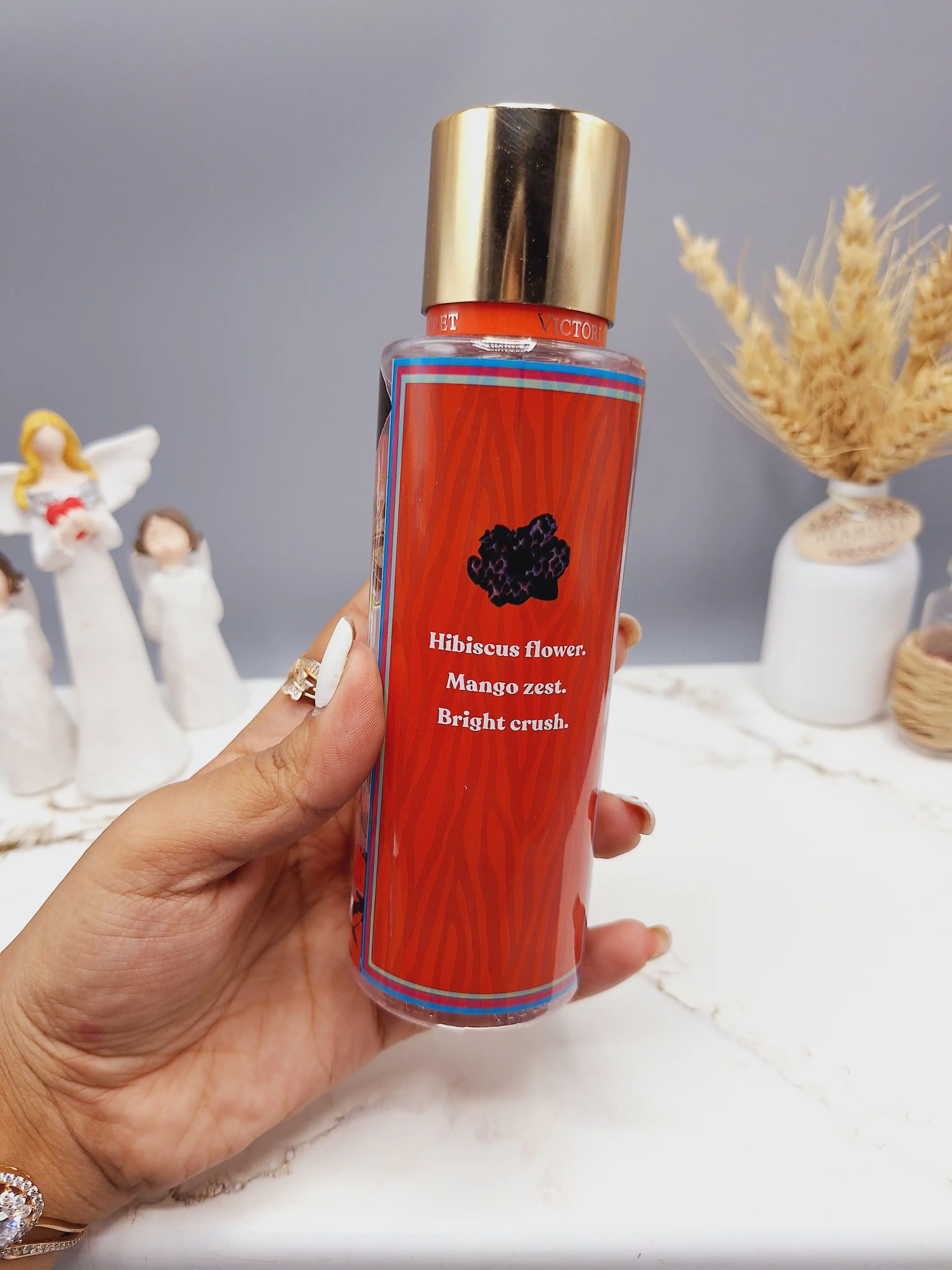 بادی اسپلش 250 ml شاین دار ویکتوریا سکرت مدل PUNCHY BLOGM اورجینال