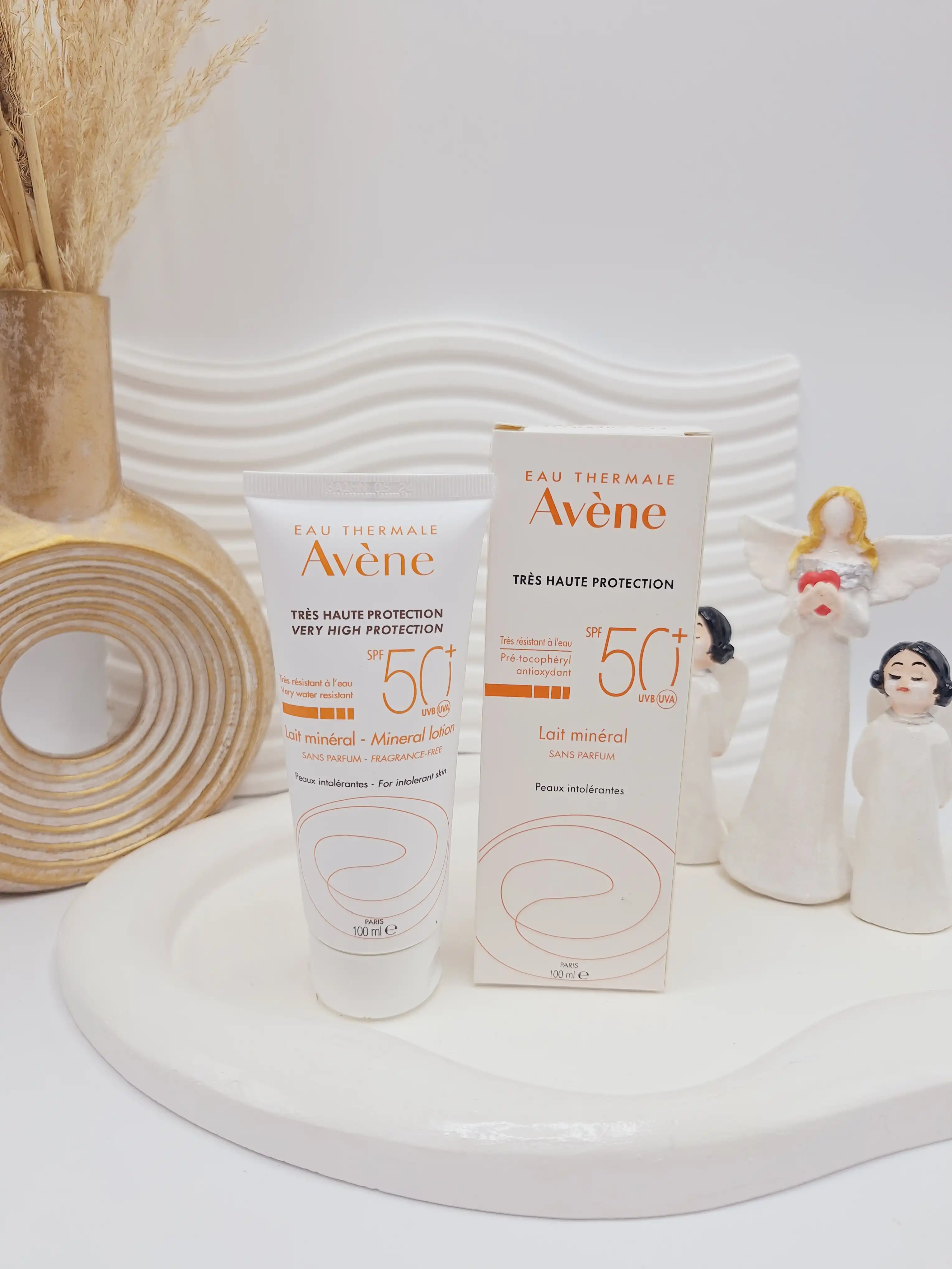 ضدآفتاب بی رنگ SPF 50 برند Avène کد 5872