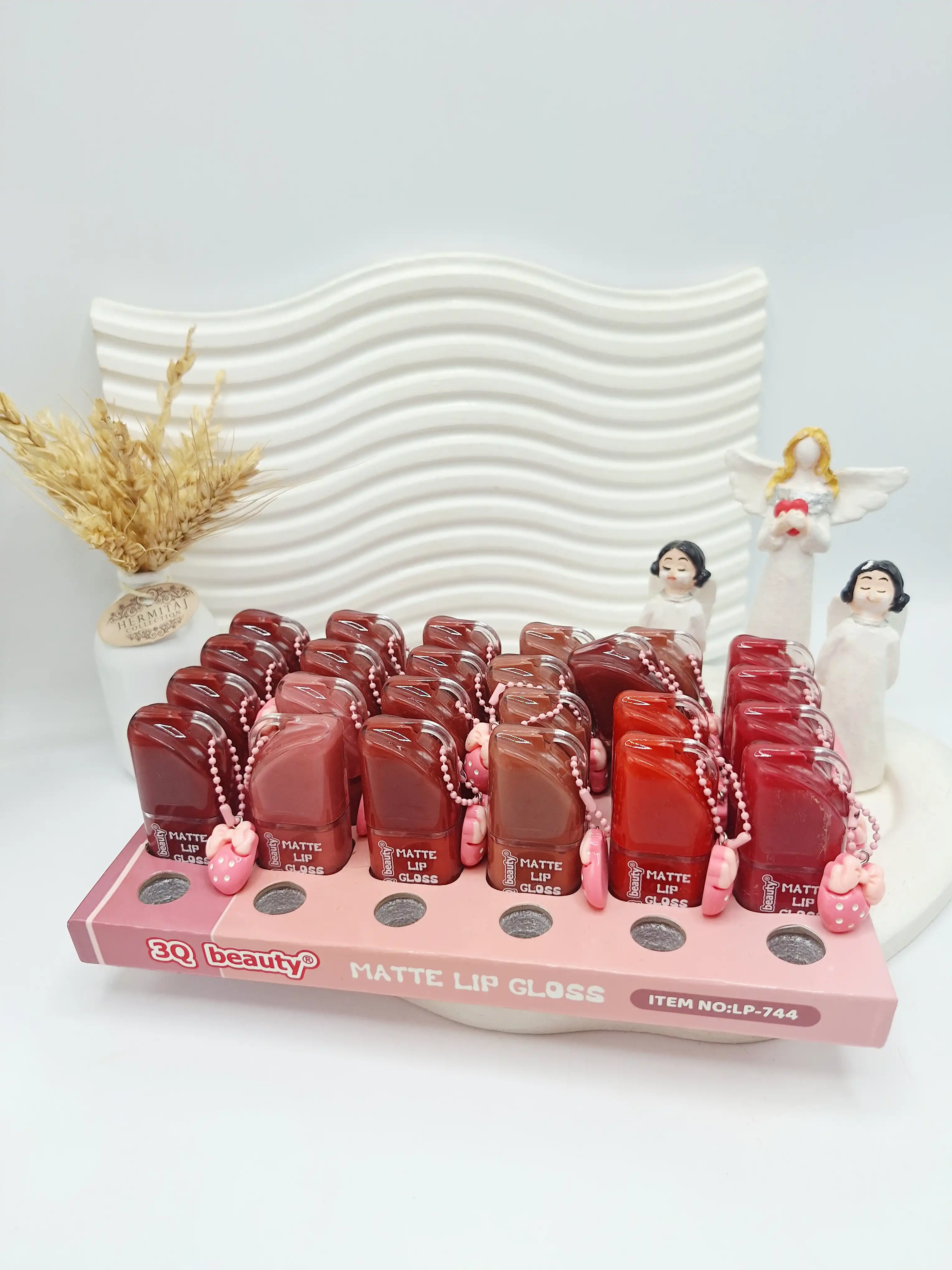 رژ مایع تکی خوش رنگ طرح بستنی برند بیوتی کد 744